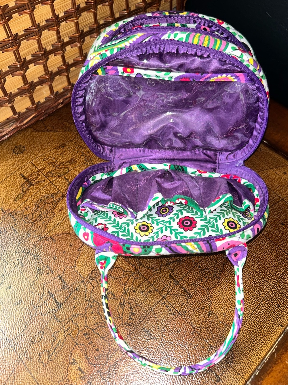 Vera Bradley triple zip cosmetic bag in retired "Viva La Vera" floral print - Picture 9 of 16